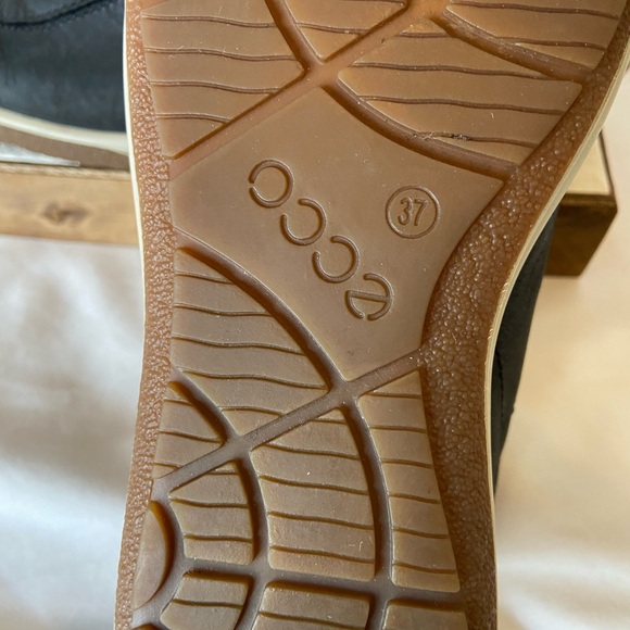 Ecco Hydromax Danish Design Black Leather Athletic Shoe Low-Top US 6-6.5. EU 37 - Picture 10 of 10